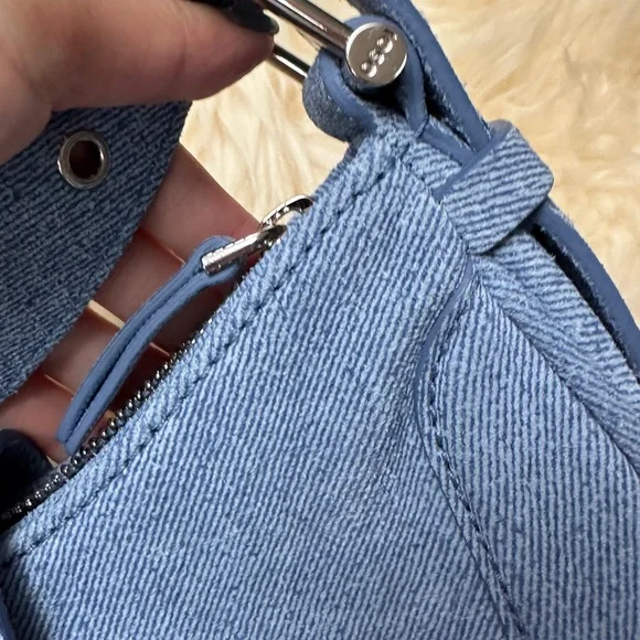 Osoi
decorative-buckle shoulder bag - Picture 7 of 10